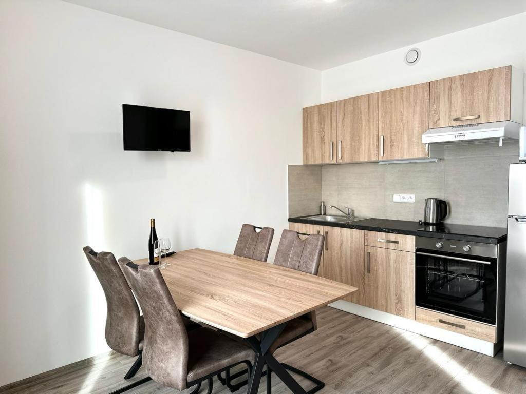 Sky 505 Apartment *